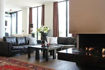 Bastion Amsterdam Airport 4*