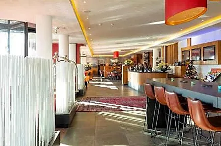 Bastion Amsterdam Airport 4*