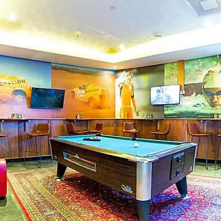 Hotel Bastion Amsterdam Airport 4*