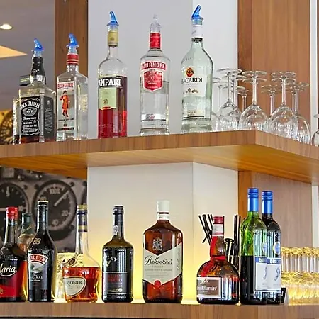 Bastion Amsterdam Airport Hotel 4*