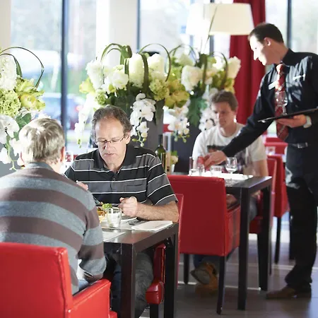 Hotel Bastion Amsterdam Airport 4*