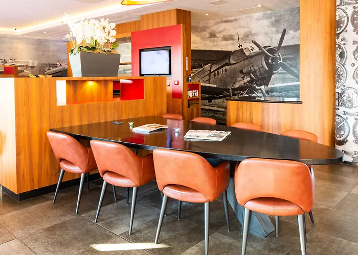 Bastion Amsterdam Airport 4*