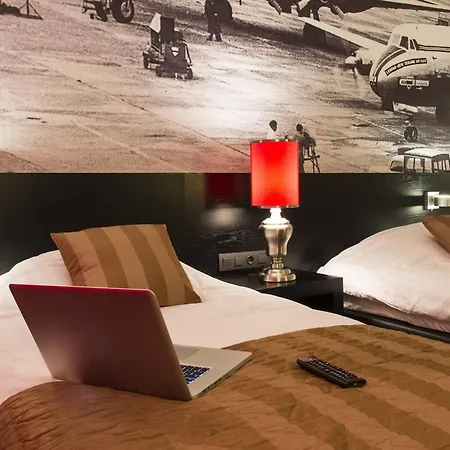 Hotel Bastion Amsterdam Airport 4*