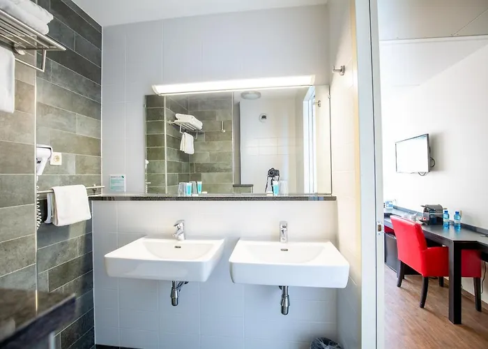 Bastion Amsterdam Airport Hotel