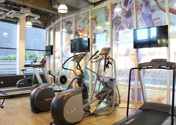 Bastion Amsterdam Airport 4*