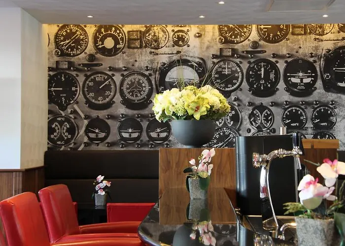 Bastion Amsterdam Airport 4*